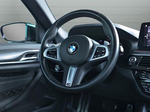Used 2023 BMW 530i w/ M Sport Package image 25