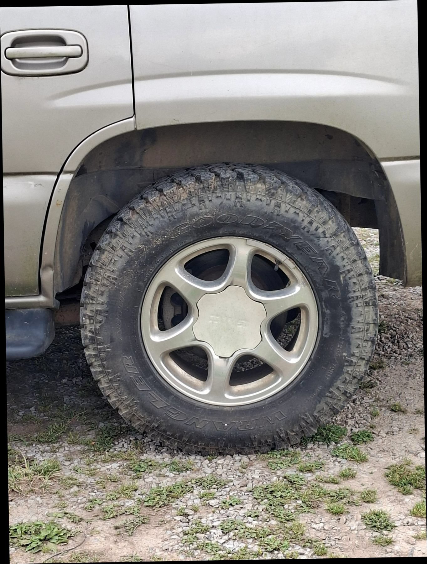 Used 2001 GMC Yukon SLT AWD/4WD image 14