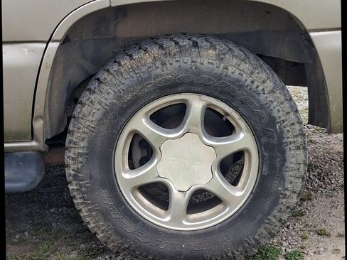 Used 2001 GMC Yukon SLT AWD/4WD image 14