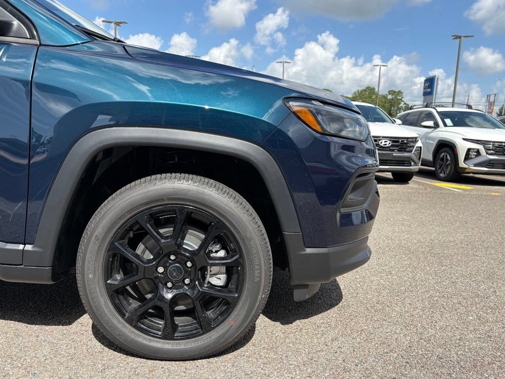 New 2026 Jeep Compass Latitude AWD/4WD image 28