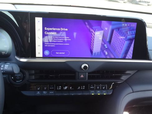 New 2026 Toyota Crown Signia Limited image 19