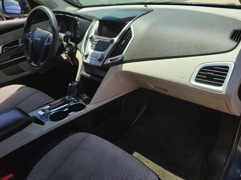 Used 2017 GMC Terrain SLE FWD image 8