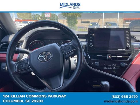 Used 2021 Toyota Camry XSE FWD image 11