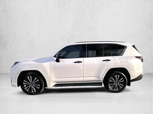 Used 2023 Lexus LX 600 LX 600 Premium image 6