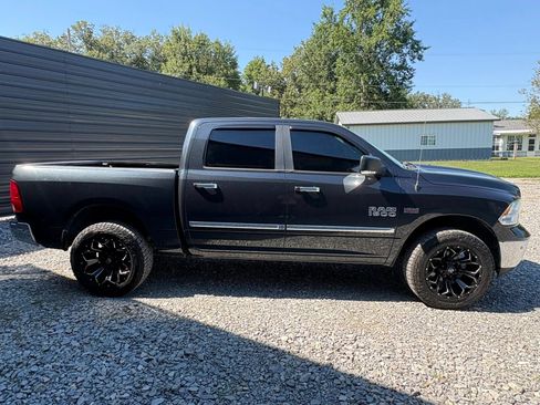 Used 2017 RAM 1500 Big Horn AWD/4WD image 4
