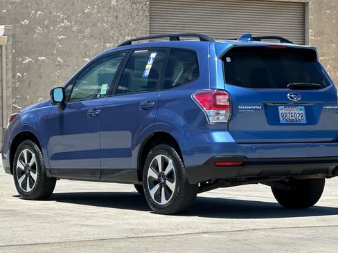 Used 2018 Subaru Forester 2.5i Premium w/ All-Weather Package AWD/4WD image 5