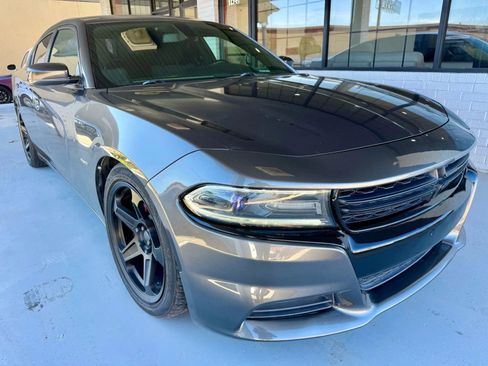 Used 2017 Dodge Charger R/T image 1