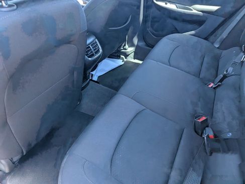 Used 2023 Chevrolet Malibu LT FWD image 15