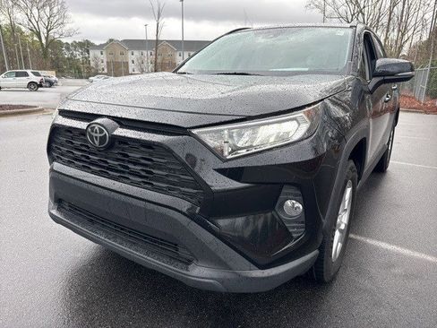 Used 2019 Toyota RAV4 XLE w/ Convenience Package image 1