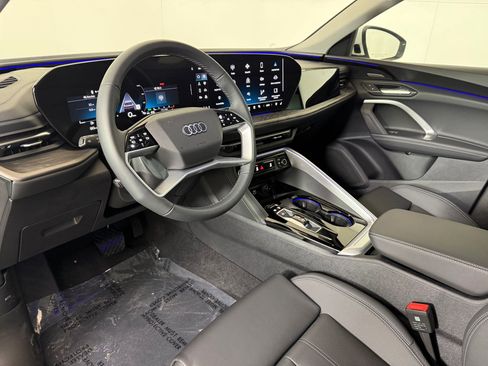 New 2025 Audi Q5 Premium Plus image 4