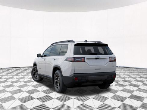 New 2026 Jeep Cherokee Laredo image 4