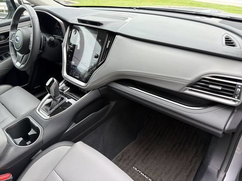 Certified 2025 Subaru Outback Limited AWD/4WD image 15