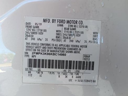Used 2019 Ford Edge Titanium FWD image 25
