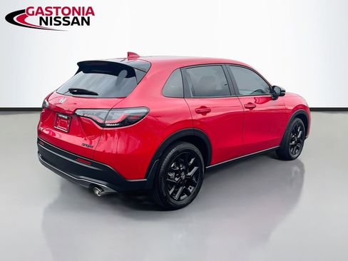 Used 2023 Honda HR-V Sport image 9