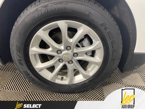 Used 2018 Chevrolet Equinox LT FWD image 25