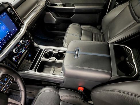 Used 2025 Ford F250 Platinum image 21
