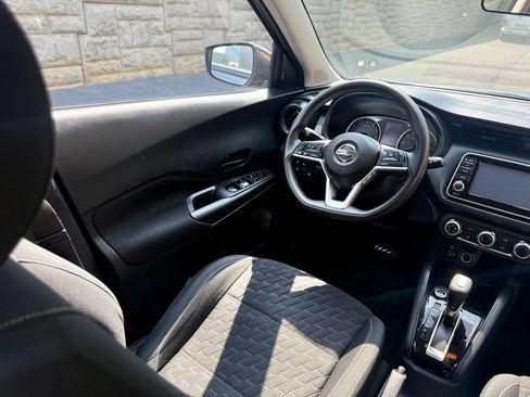 Used 2021 Nissan Kicks S FWD image 26
