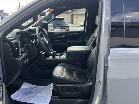 Used 2024 GMC Sierra 1500 AT4 w/ Technology Package image 16