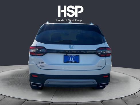 Used 2023 Honda Pilot Elite image 4