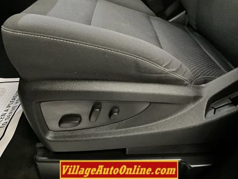 Used 2017 Chevrolet Silverado 1500 LT w/ Midnight Edition AWD/4WD image 15
