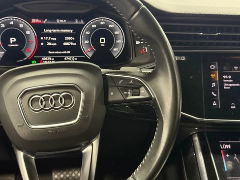 Used 2019 Audi Q8 Premium w/ Convenience Package image 17