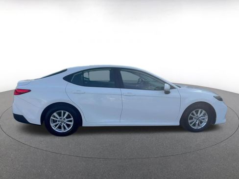 Used 2025 Toyota Camry LE image 16