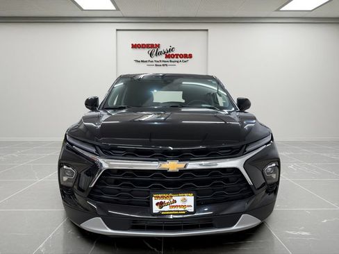 Used 2025 Chevrolet Blazer LT AWD/4WD image 2