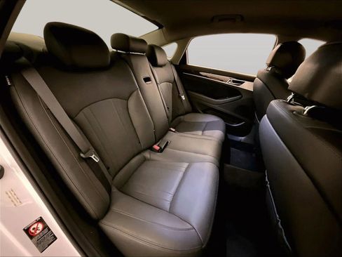 Used 2018 Genesis G80 3.8 AWD/4WD image 26