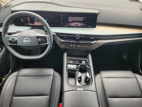 Certified 2025 Nissan Murano SL AWD/4WD image 29