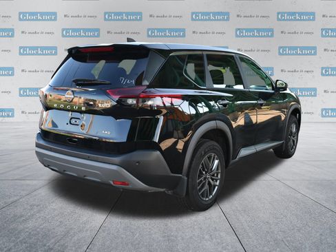Used 2023 Nissan Rogue S AWD/4WD image 6