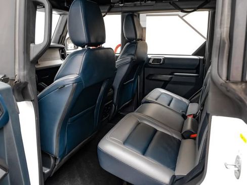 Used 2024 Ford Bronco Outer Banks AWD/4WD image 39