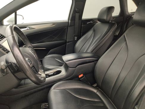 Used 2015 Lincoln MKC FWD image 17