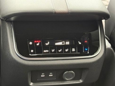 New 2026 Nissan Armada Platinum Reserve image 22