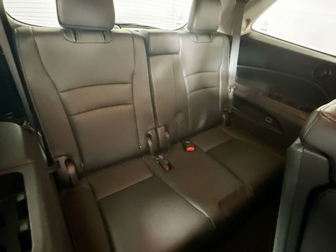 Used 2021 Honda Pilot Touring image 29