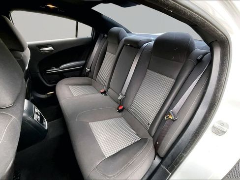 Used 2019 Dodge Charger GT RWD image 16