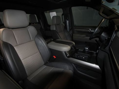 Used 2023 Chevrolet Silverado 1500 ZR2 w/ Technology Package image 26