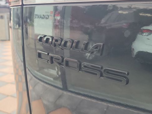 Used 2023 Toyota Corolla Cross AWD Hybrid w/ Convenience Package image 10