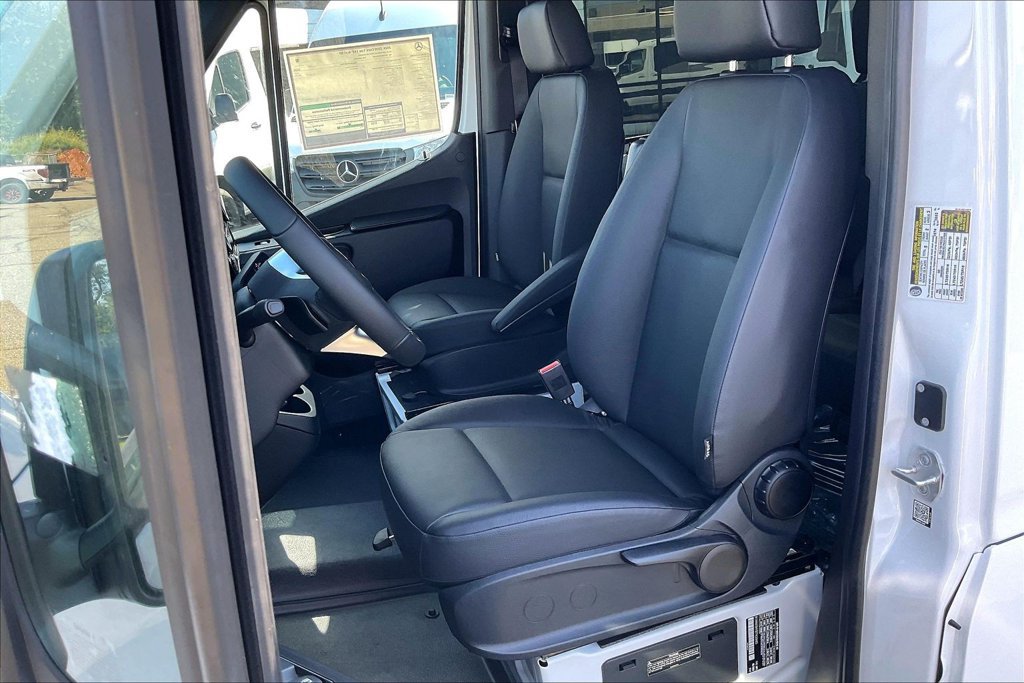 New 2026 Mercedes-Benz Sprinter 2500 image 8