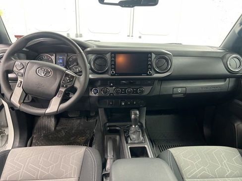 Used 2023 Toyota Tacoma TRD Sport image 25