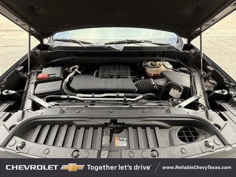 Used 2023 Chevrolet Silverado 1500 LT AWD/4WD image 33