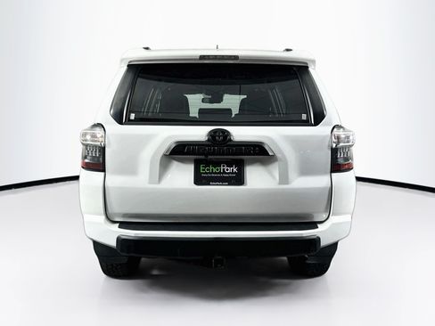 Used 2024 Toyota 4Runner TRD Off-Road Premium AWD/4WD image 7