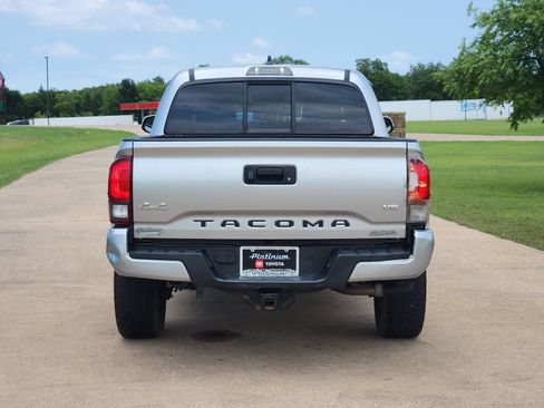 Used 2023 Toyota Tacoma SR AWD/4WD image 8