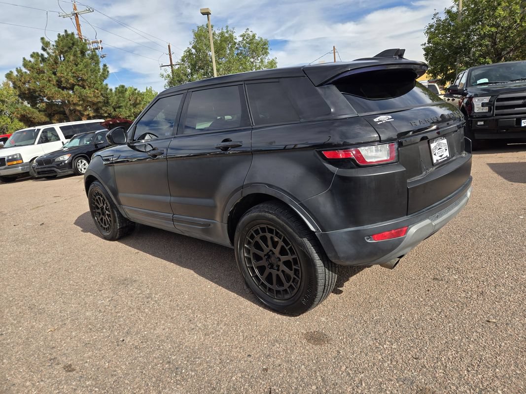 Used 2017 Land Rover Range Rover Evoque SE AWD/4WD image 8