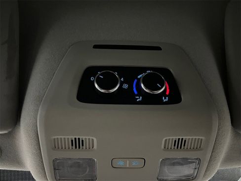 Used 2023 Ford Transit 350 XL image 32