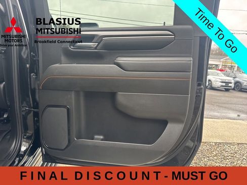Used 2025 GMC Sierra 2500 AT4 w/ AT4 Premium Plus Package AWD/4WD image 49