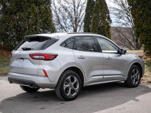 Used 2023 Ford Escape ST-Line w/ Tech Pack #1 image 5
