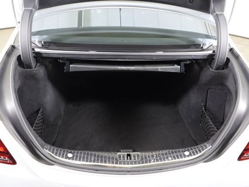 Used 2019 Mercedes-Benz S 560 4MATIC Sedan w/ AMG Line Exterior image 23
