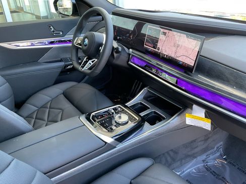 Certified 2024 BMW 740i xDrive AWD/4WD image 32