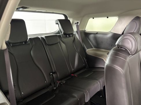 New 2026 Kia Carnival EX image 19