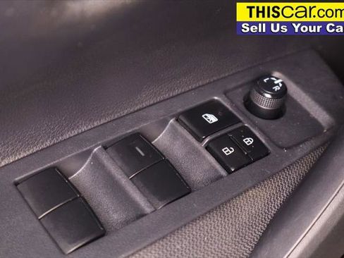 Used 2021 Toyota Corolla LE image 23